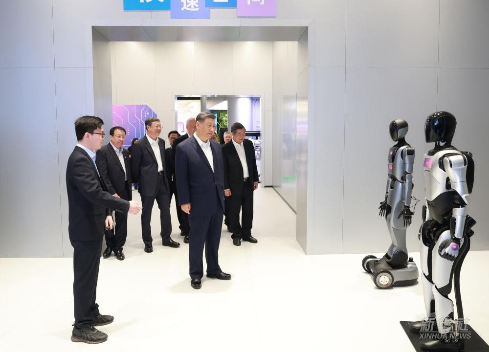 习近平总书记到上海调研，best365代表具身智能行业汇报进展